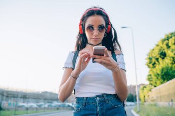 Jak znaleźć tytuł piosenki po fragmencie? - sprawdzone metody