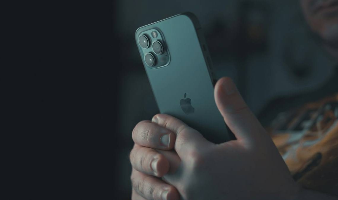 podrobiony iphone