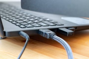 Jak podłączyć dekoder do laptopa? – praktyczny poradnik