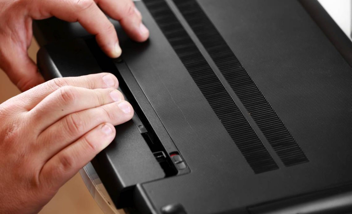 laptop bez baterii