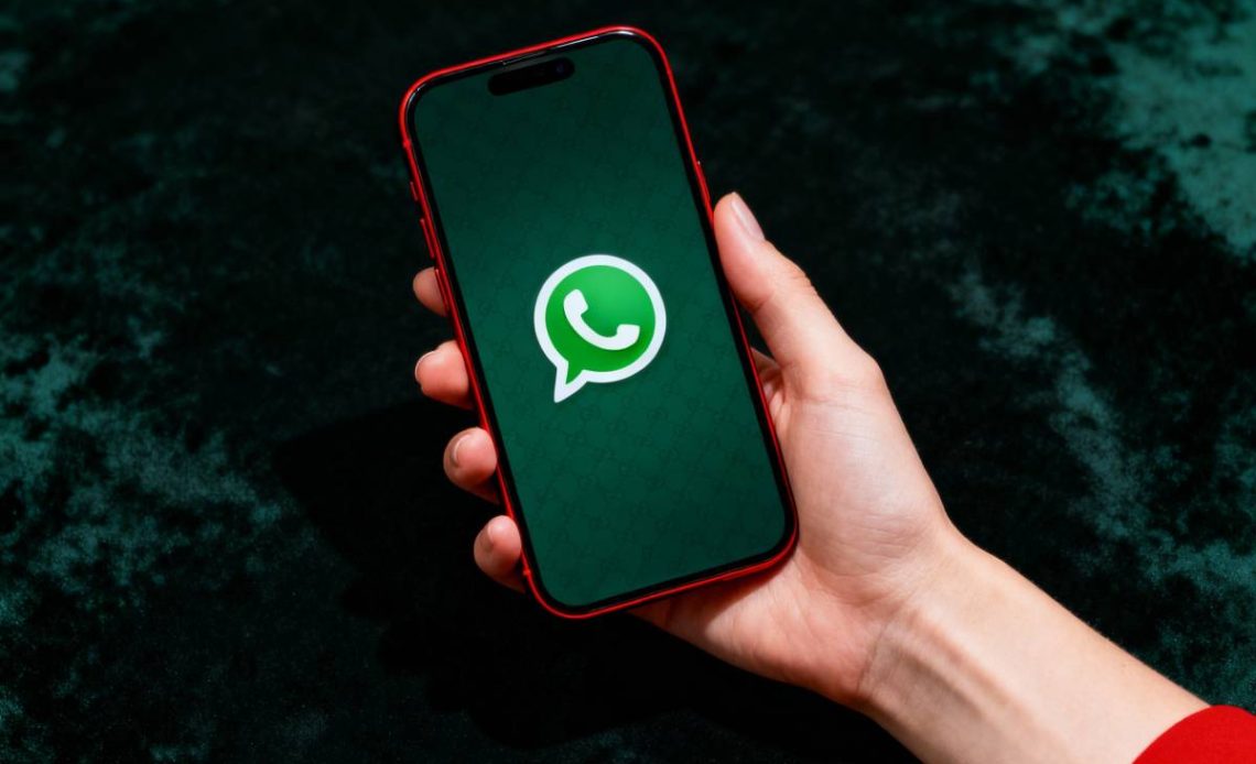 jak usunąć grupe na whatsappie