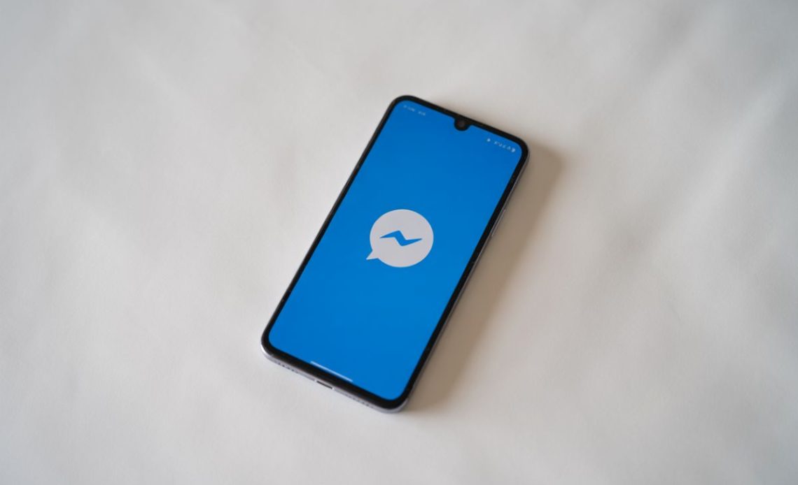 usuwanie grupy na messengerze