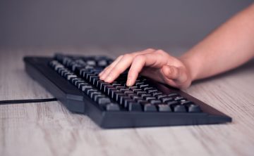 Windows 11 na starym sprzęcie – czy instalacja ma sens i jest bezpieczna?